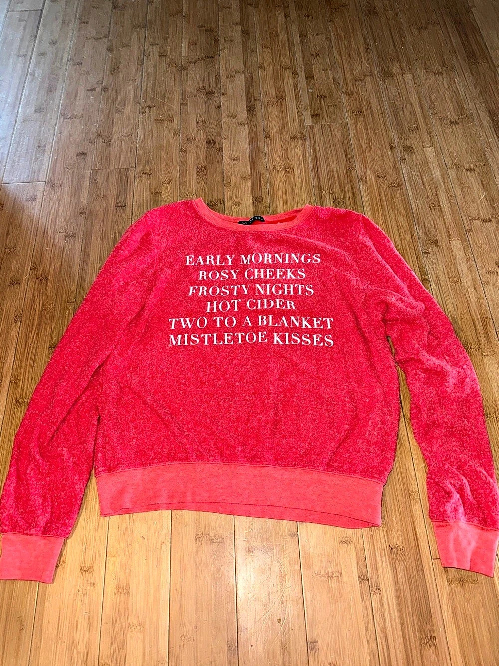 Wildfox Mistletoe Kisses Pullover Graphic Sweatshirt Medium